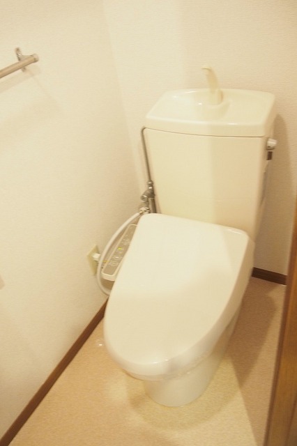 アンソレイエ Aのトイレ写真