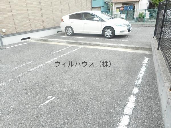駐車場　駐車しやすい！