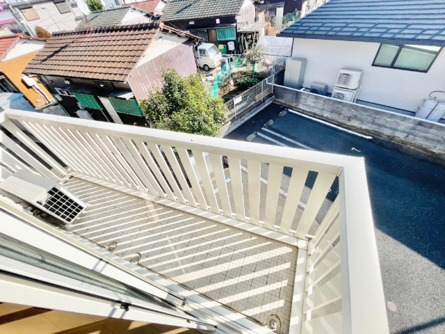 バルコニー　同一建物内２０１号室内装写真転載