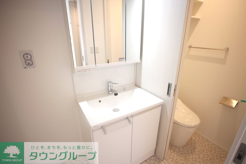 洗面設備　新築施工時の写真となります
