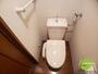 トイレ　ウォシュレット付きのトイレです。シャワートイレは日本の宝。