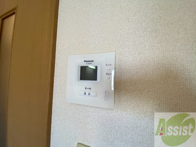 セキュリティ　インターホンは通話ができるので急な訪問があっても安心です。