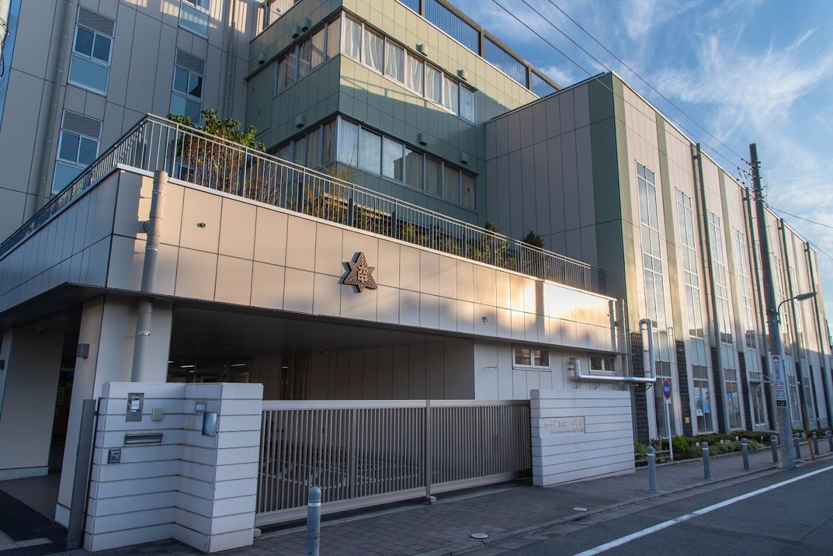 中学校　荏原第六中学校（中学校）まで387m