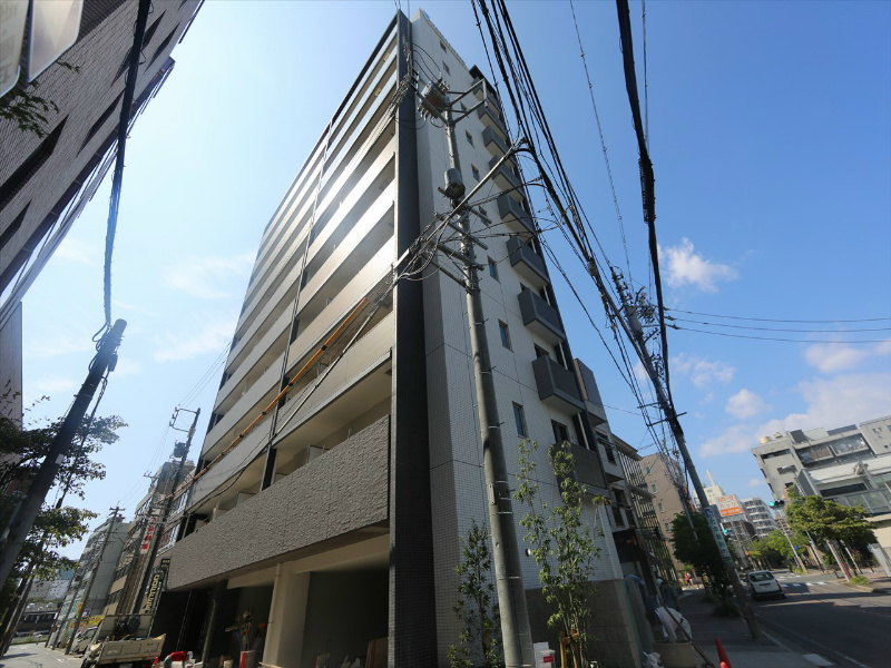 建物外観　外観　オートロック　宅配ＢＯＸ　防犯カメラ　分譲賃貸