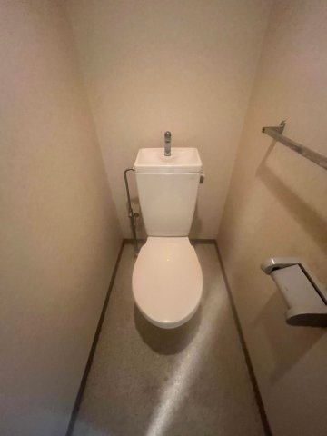 トイレ　コンパクトで使いやすいトイレです