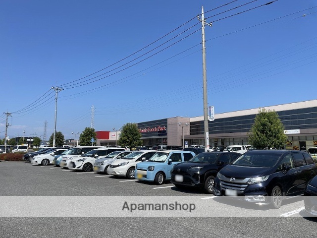 ショッピングセンター　ベイシア西部モール店（ショッピングセンター）まで774m