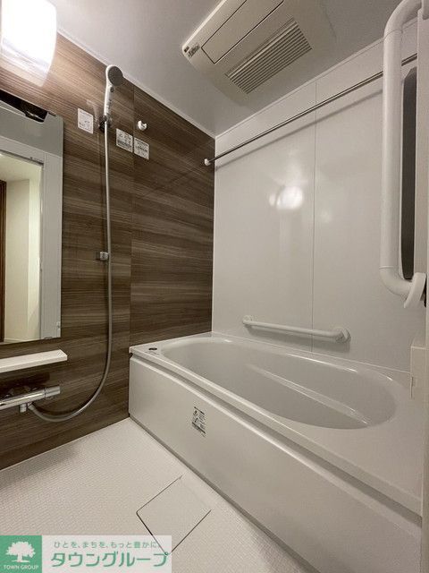 バス・シャワールーム　※写真は同タイプ住戸です。