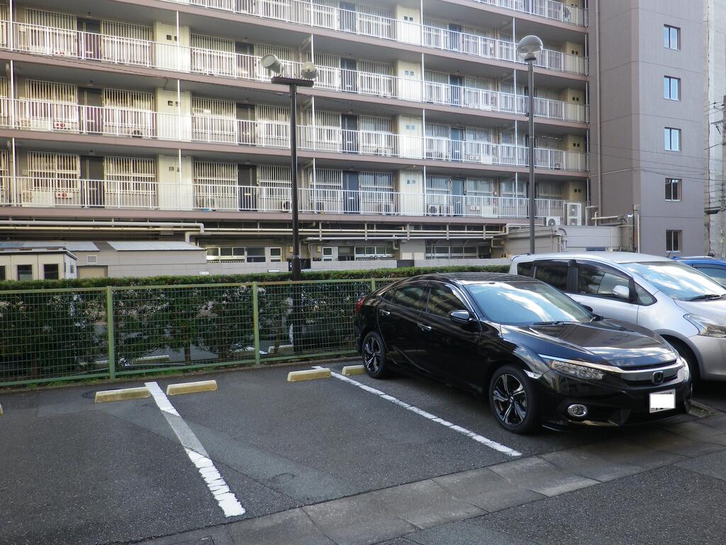 駐車場　専用駐車場