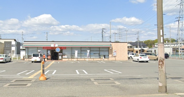 コンビニ　セブンイレブン　姫路手柄店（コンビニ）まで700m