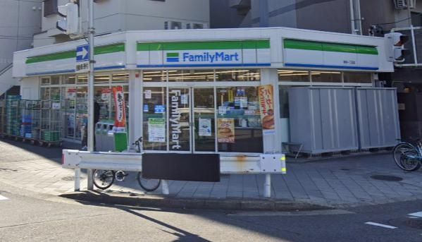 コンビニ　ファミリーマート新栄一丁目店（コンビニ）まで220m
