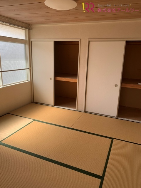 収納　押入２カ所
