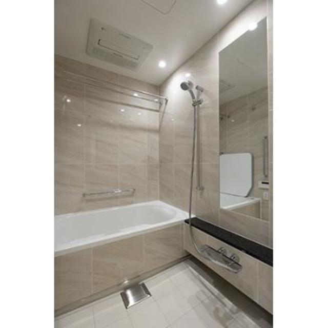 バス・シャワールーム　※写真は同タイプ住戸です。