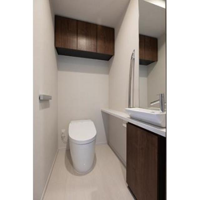 トイレ　※写真は同タイプ住戸です。