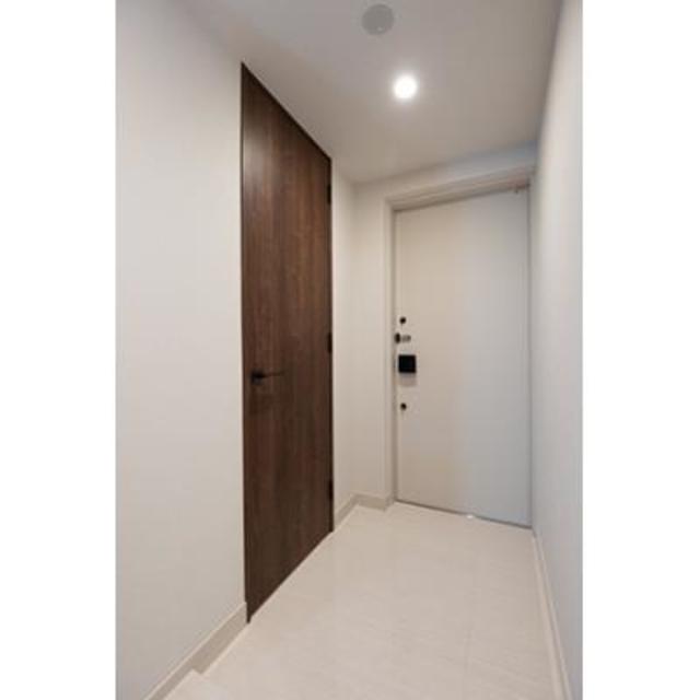 玄関　※写真は同タイプ住戸です。