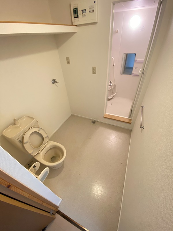 トイレ　※別部屋の写真となります