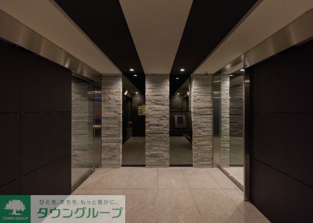 その他　落ち着いたロビーです