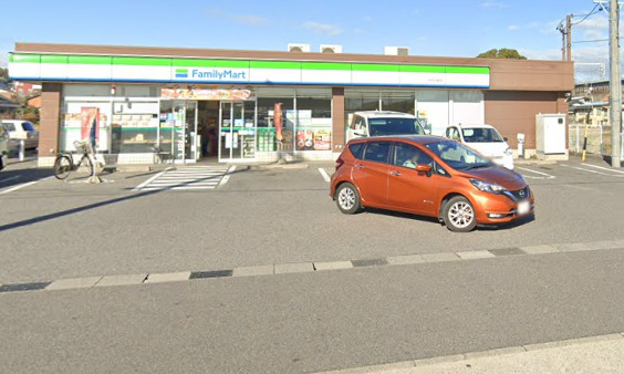 コンビニ　ファミリーマート 大府北崎店（コンビニ）まで464m