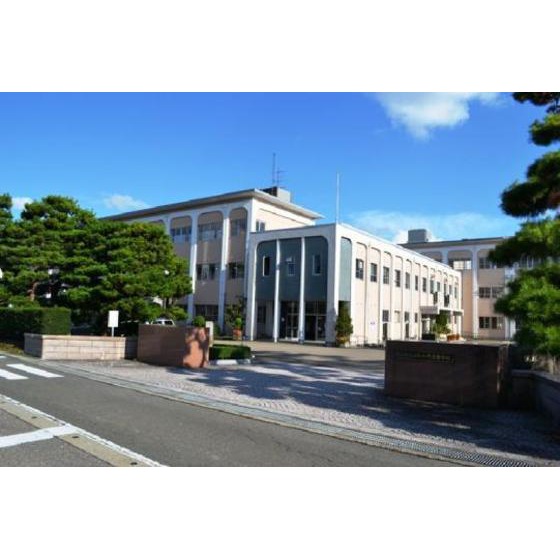 高校・高専　富山県立となみ野高校（高校・高専）まで2689m