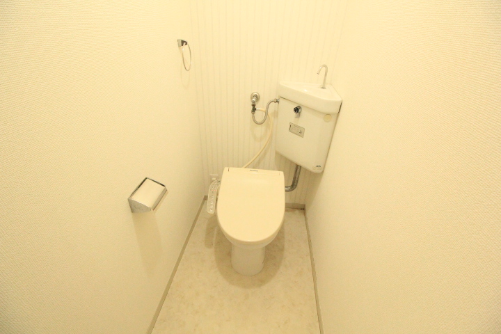 プレジール三宅 B棟のトイレ写真