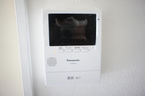 セキュリティ　TVインターフォン完備で来訪者の確認ができます