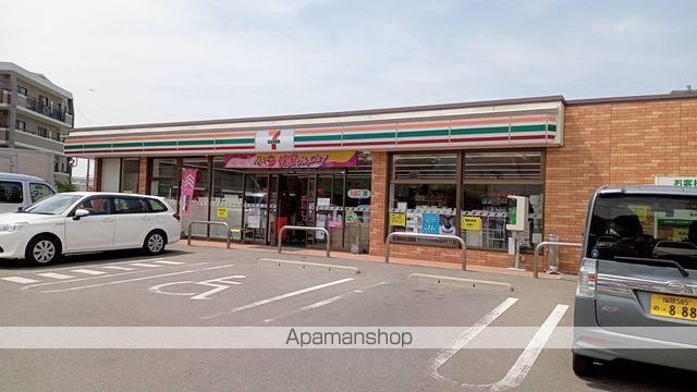 コンビニ　セブン－イレブン春日岡本店（コンビニ）まで565m