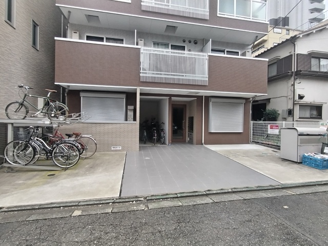 エントランス　エントランス
