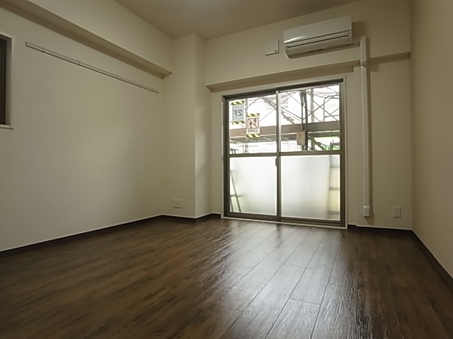 居室・リビング　広々としたお部屋です。