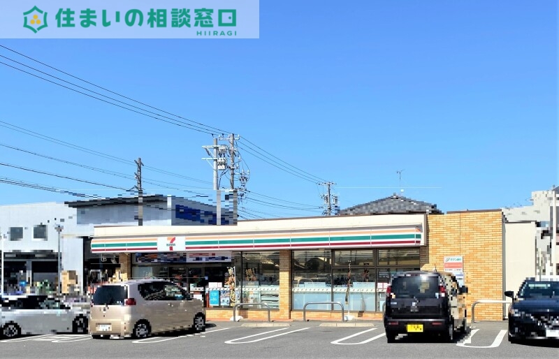 コンビニ　セブンイレブン岡崎牧御堂町店（コンビニ）まで530m