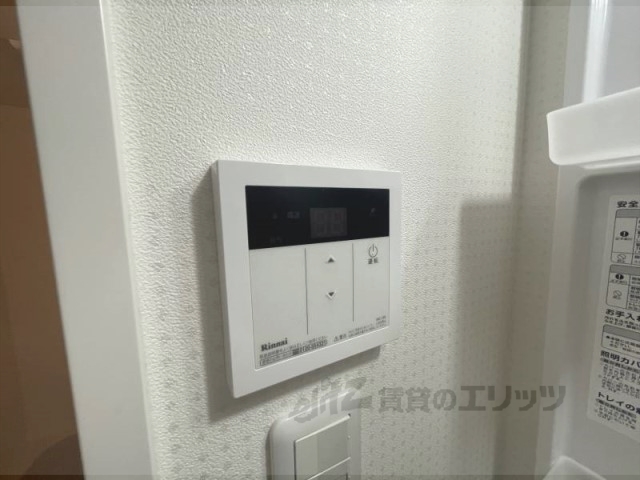 その他設備　給湯器リモコン