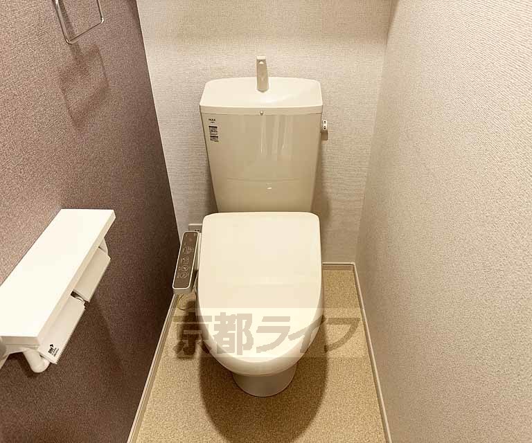 トイレ　ウォシュレット付きトイレです・