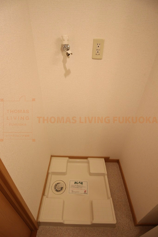 その他　室内洗濯機置き場も完備。