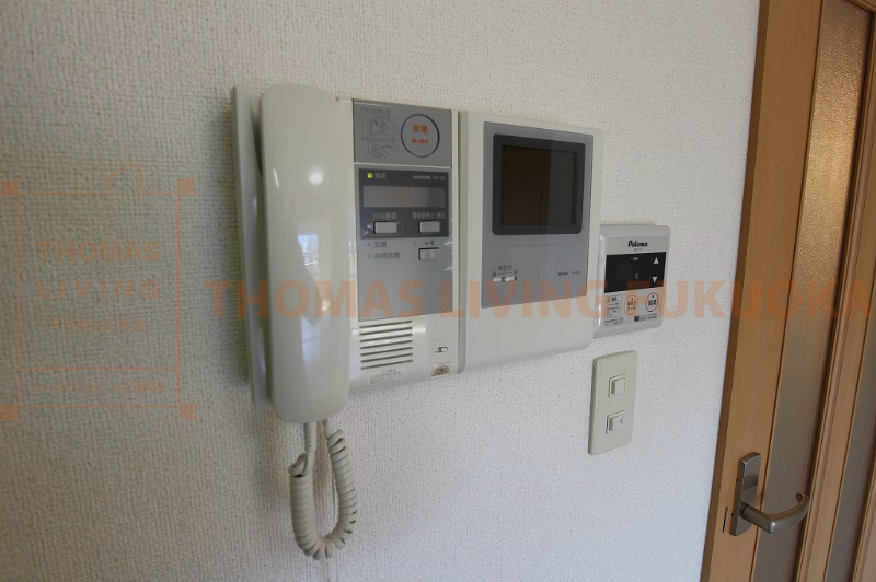 セキュリティ　ドアを開ける前に来客者の顔を確認できます。
