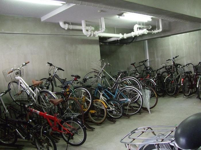 駐車場　駐車場