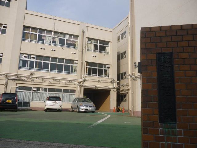 小学校　市立青葉台小学校（小学校）まで530m