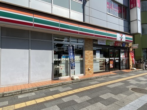 コンビニ　セブンイレブン 浦安入船4丁目店（コンビニ）まで437m
