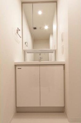 洗面設備　★《見学予約受け付け中》設備充実のハイグレード賃貸マンショ