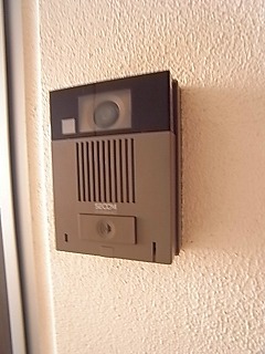 セキュリティ　インターホンです
