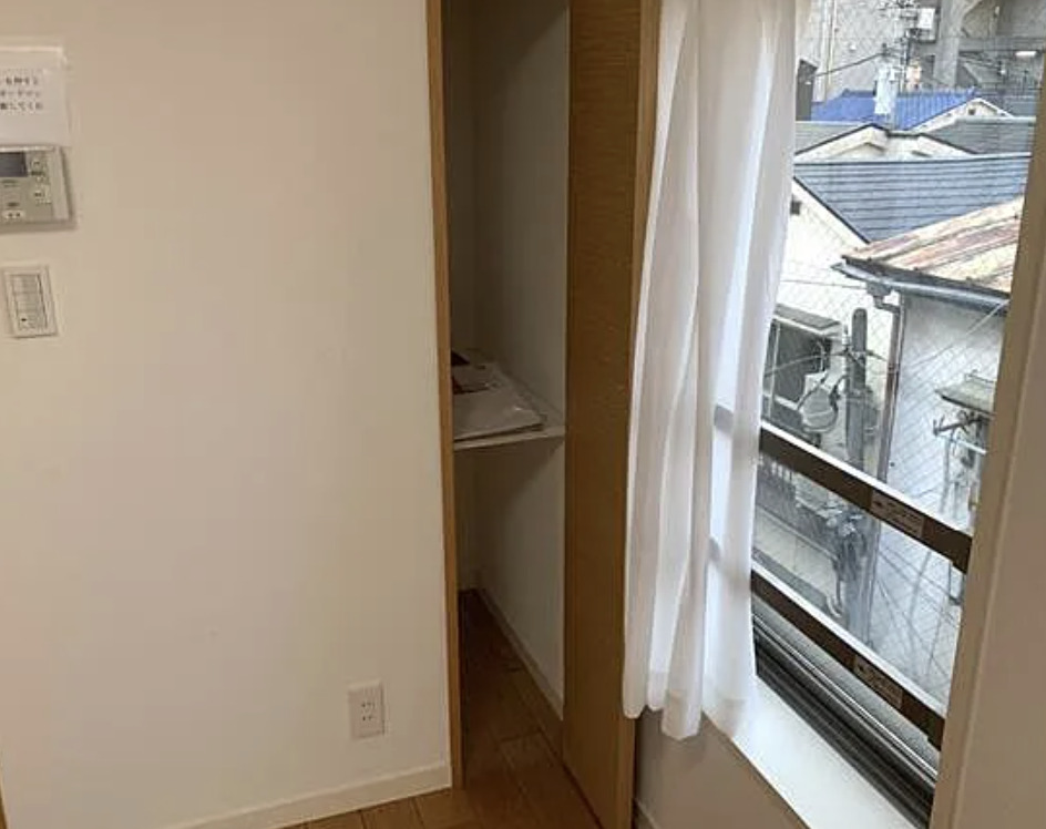 居室・リビング　※別部屋の参考写真です。