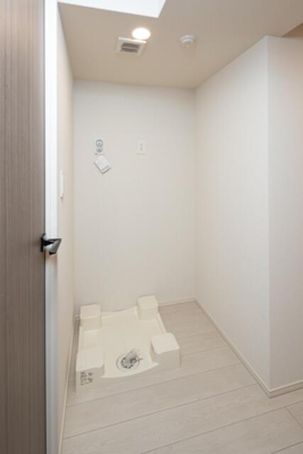 洗面設備　※写真は同タイプ住戸です。
