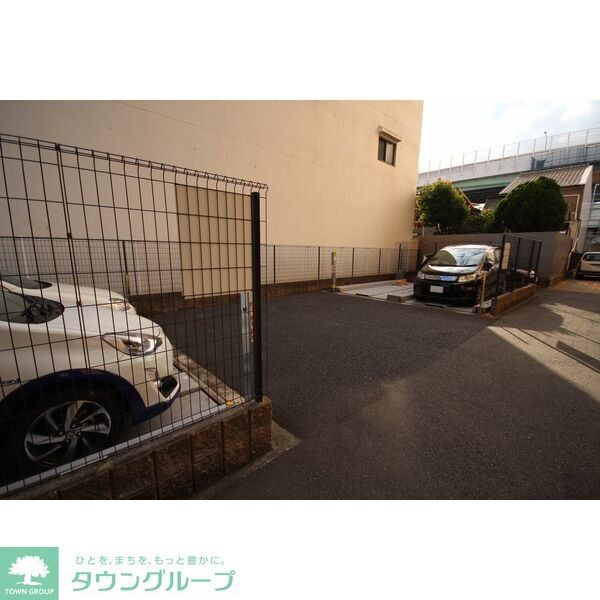 駐車場　駐車場