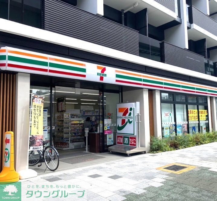 コンビニ　セブンイレブン名古屋堀田通9丁目店（コンビニ）まで120m