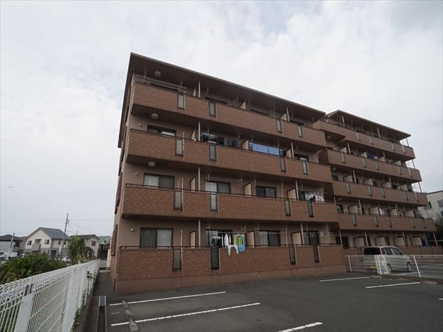 シャンボールIIIの外観写真