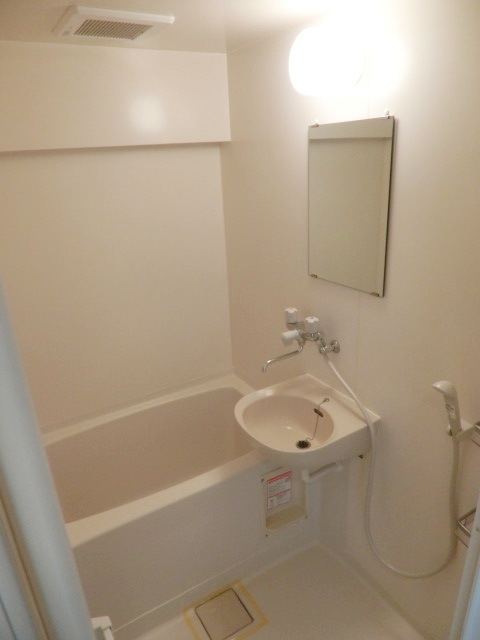 バス・シャワールーム　バス※別部屋参考写真