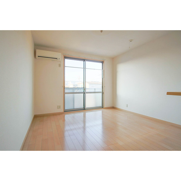 居室・リビング　２階のお部屋です