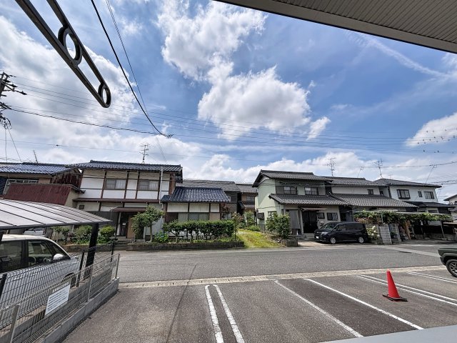 眺望　掲載写真は同型モデルを掲載しており実際のお部屋と仕様等が異な