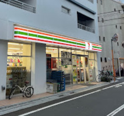 コンビニ　セブンイレブン 目黒中町2丁目店（コンビニ）まで531m