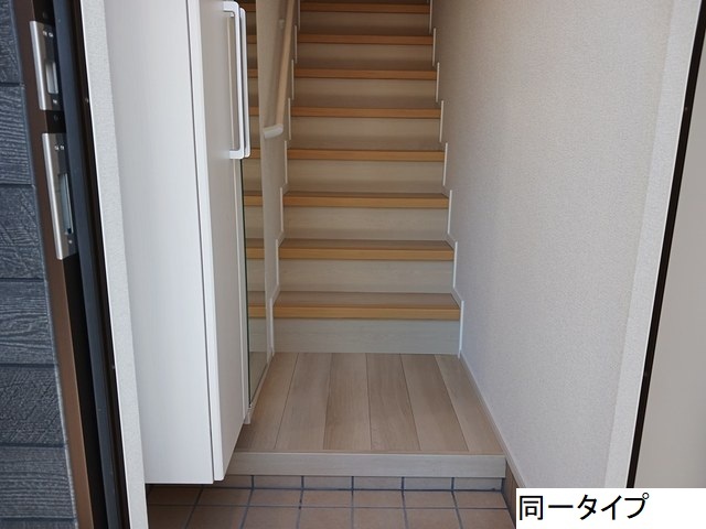 ルヴェ ソン ヴェールの玄関写真