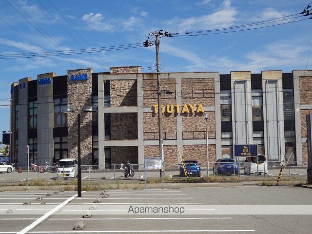 その他　ＴＳＵＴＡＹＡ金沢店（その他）まで1631m