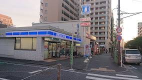 コンビニ　ローソン 練馬豊玉北六丁目店（コンビニ）まで128m