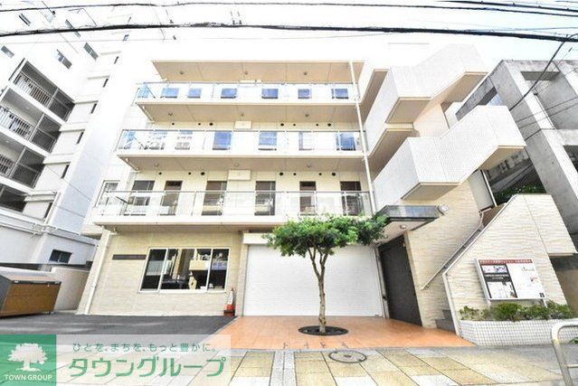 ラスパシオ三軒茶屋の外観写真